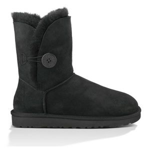 UGG 🔥 Womens Bailey Button Boot